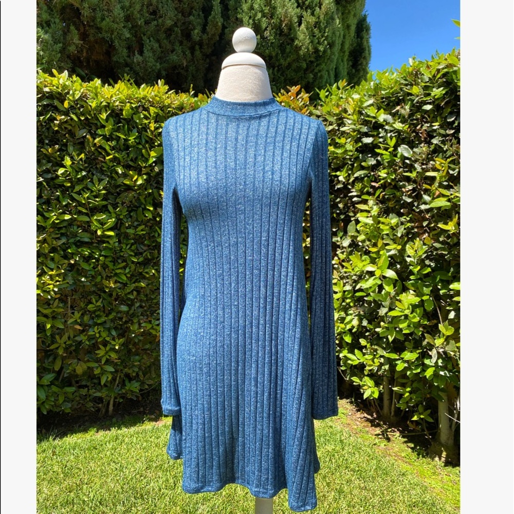 Ribbed sweater dress